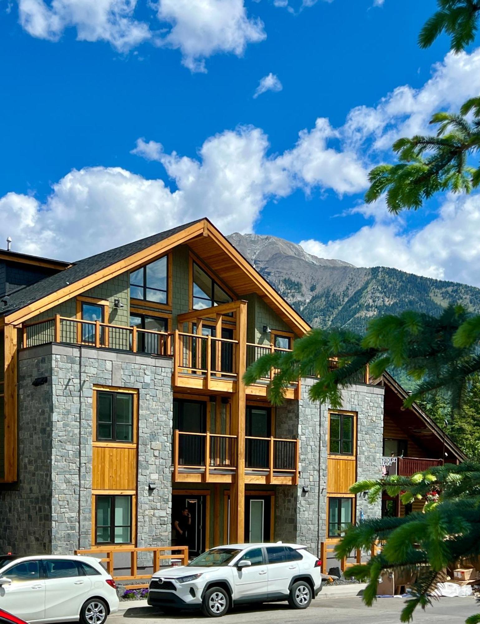 Special! New Downtown Mtn View Free Parking 2B&2B Apartamento Canmore Exterior foto