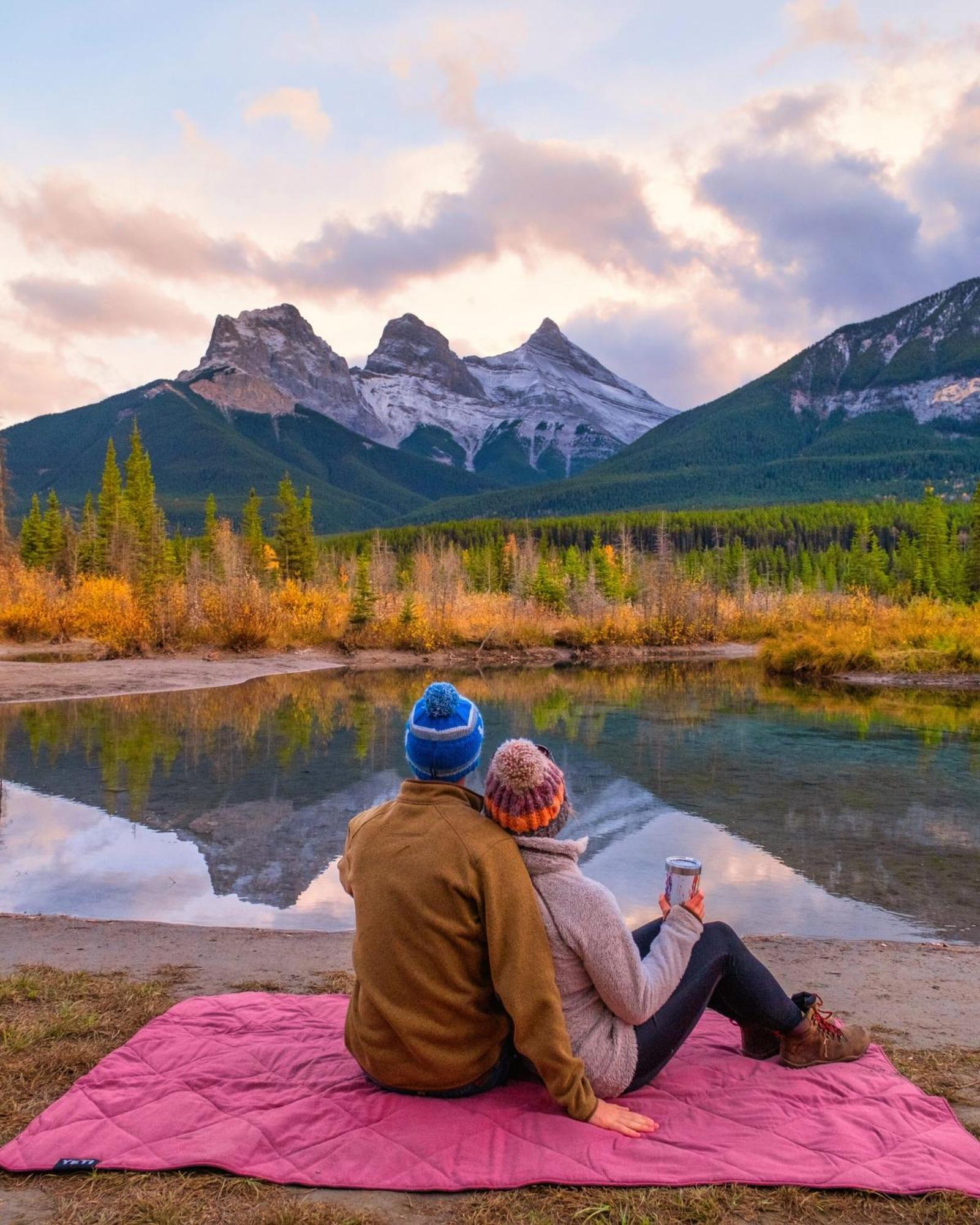 Special! New Downtown Mtn View Free Parking 2B&2B Apartamento Canmore Exterior foto
